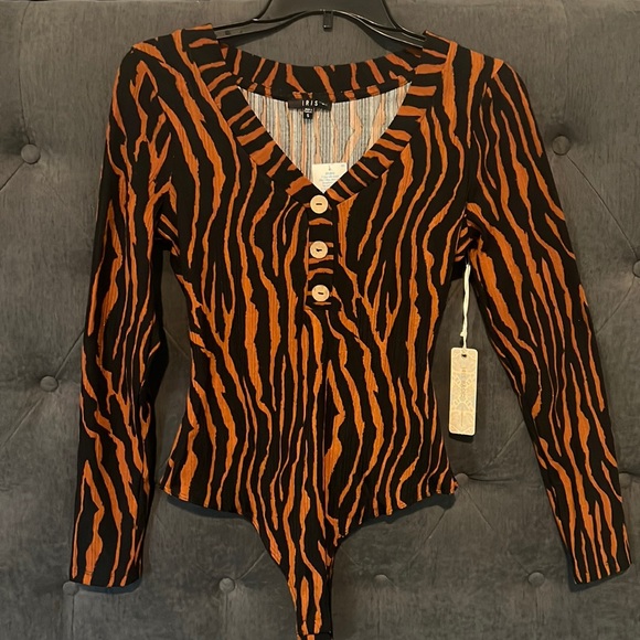 Spandex Long Sleeve V-Neck Bodysuit - Picture 1 of 1